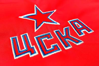 nanesenie-logotipa-cska-na-jiletki-sportprintm