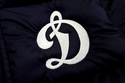 nanesenie-logotipa-dinamo-na-jiletki-sportprintm