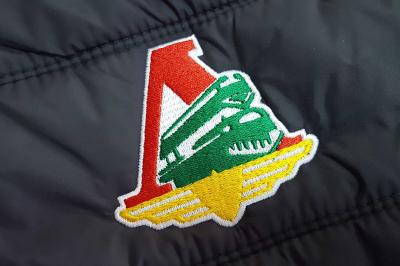 nanesenie-logotipa-lokomotiv-na-jiletki-sportprintm