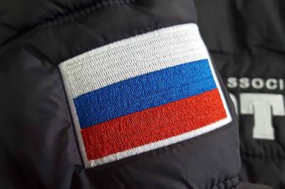 nanesenie-logotipa-russia-na-jiletki-sportprintm