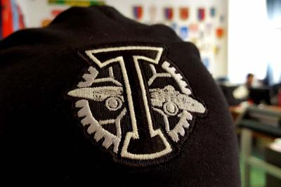nanesenie-logotipa-torpedo-na-shapku-sportprintm